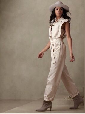 Banana Republic Sleeveless Linen Belted Jumpsuit in Cream